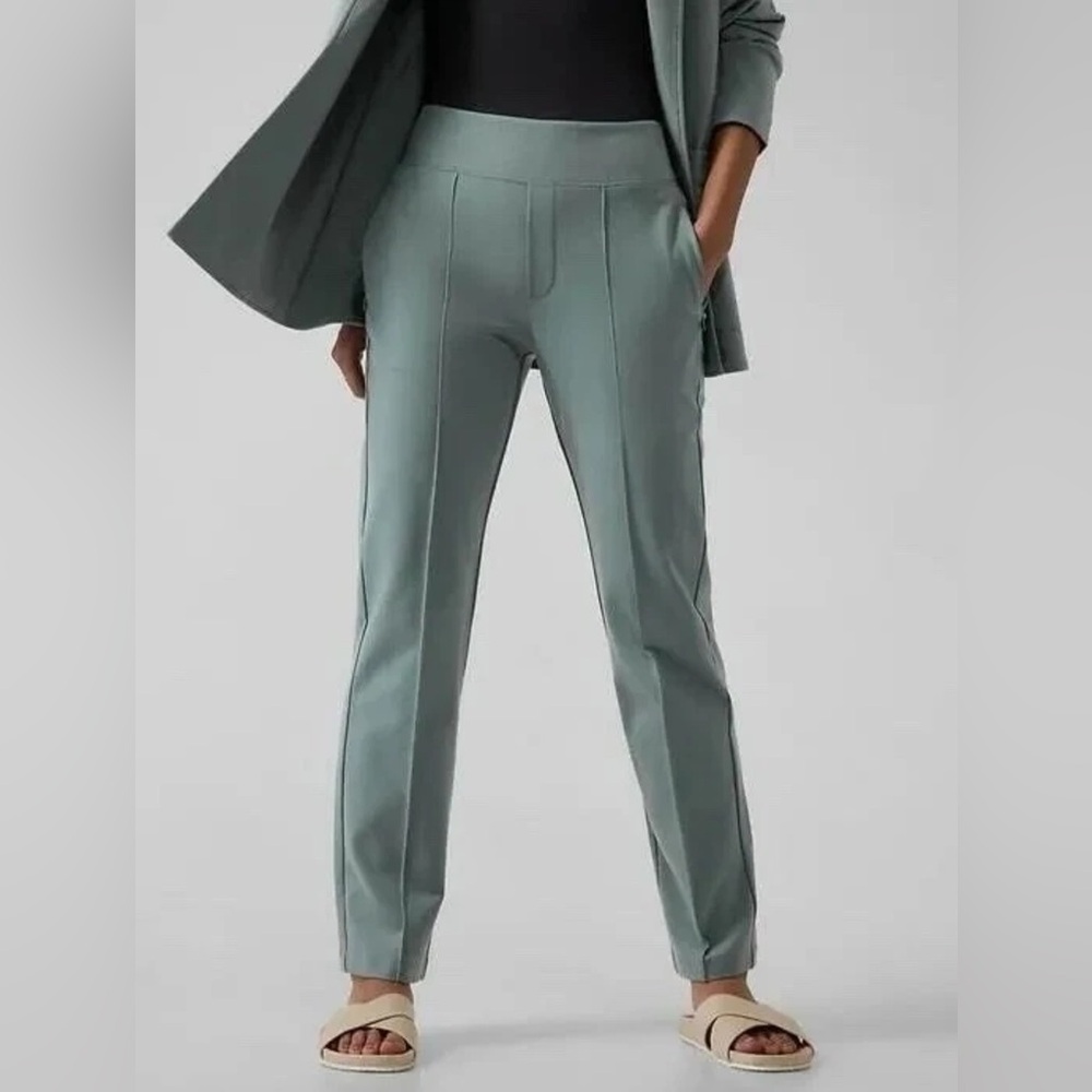 Athleta Women's Eastbound Straight Pant Seafoam Green Size 2